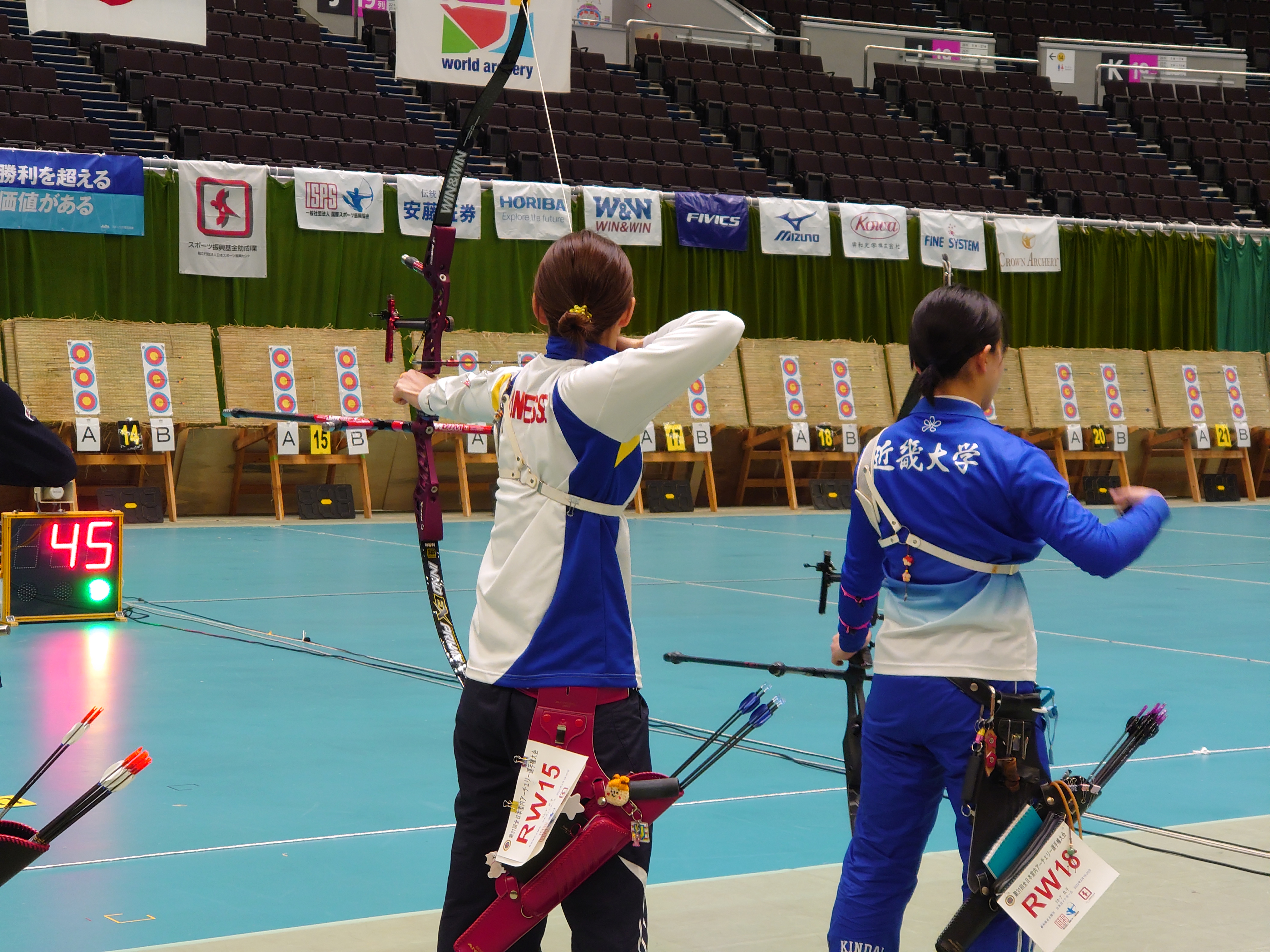 1回戦 (右)杉林選手