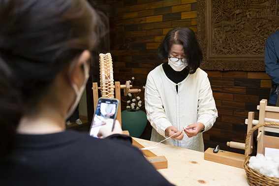 長良川の水脈、土壌を活用して和綿を栽培し、「tomoniつなぐ和綿プロジェクト」推進中